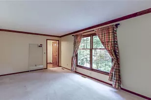 17099 Creighton Dr, Chagrin Falls, OH 44023 - Photo 8
