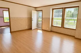 723 W Livingston Ave, Crestline, OH 44827 - Photo 16