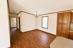 723 W Livingston Ave, Crestline, OH 44827 - Photo 4