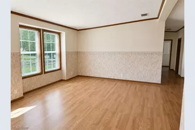 723 W Livingston Avenue, Crestline, OH 44827 - Photo 8