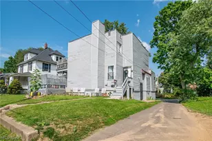 1532 Woodland Ave NW, Canton, OH 44703 - Photo 2