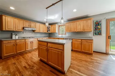 4084 Shelly Drive, Green Hills, OH 44131 - Photo 10