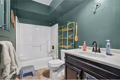 731 Lark Court, Rock Creek, OH 44084 - Photo 12