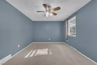 6033 Harrison Street, Mentor, OH 44060 - Photo 16