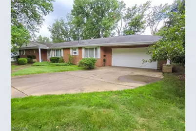 1815 Glenmont Drive NW, Canton, OH 44708 - Photo 6