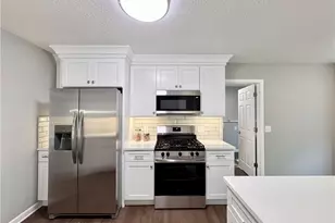 502 Dogwood Ln, Auburn, OH 44023 - Photo 6
