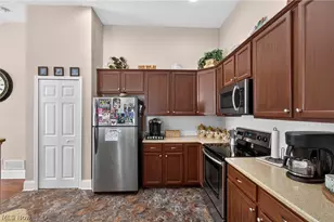1321 Cascade Cir NW, Canton, OH 44708 - Photo 4