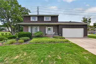 1030 48th St NW, Canton, OH 44709 - Photo 1