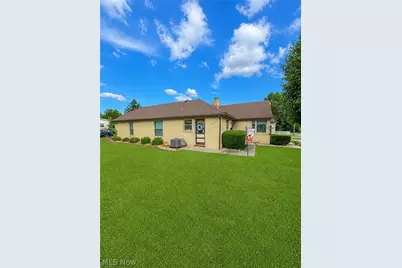 420 Wedgewood Street, East Liverpool, OH 43920 - Photo 2