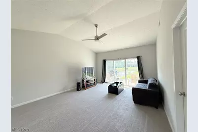208 Silver Spring Circle, Elyria, OH 44035 - Photo 14