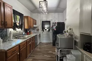 1030 Bradshaw Ave, East Liverpool, OH 43920 - Photo 14