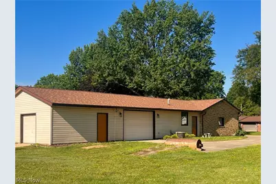 1133 3rd Street SW, New Philadelphia, OH 44663 - Photo 30