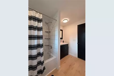 1133 3rd Street SW, New Philadelphia, OH 44663 - Photo 24