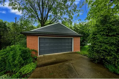 3021 Fulton Drive NW, Canton, OH 44718 - Photo 6