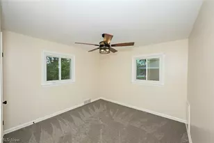 3021 Fulton Dr NW, Canton, OH 44718 - Photo 30