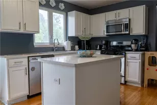 8858 Jordan Ct, North Ridgeville, OH 44039 - Photo 12