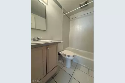 9405 Bancroft Avenue #UP, Loveland, OH 44105 - Photo 10