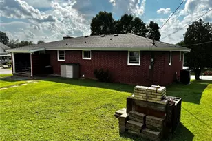 21 Sarah Blvd, Toronto, OH 43964 - Photo 8