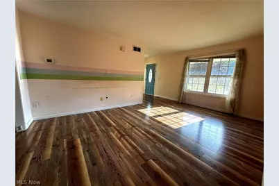 286 Wildwood Avenue, Akron, OH 44320 - Photo 2