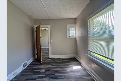 8208 Denison Avenue #4, Loveland, OH 44102 - Photo 6
