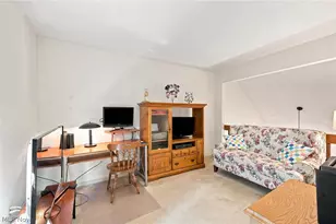 34756 Parkview Ln, Willoughby, OH 44094 - Photo 30