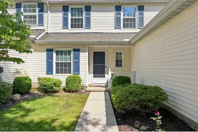 34756 Parkview Lane #B, Willoughby, OH 44094 - Photo 2