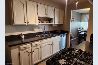 12900 Lake Avenue #707, Oakwood, OH 44107 - Photo 18