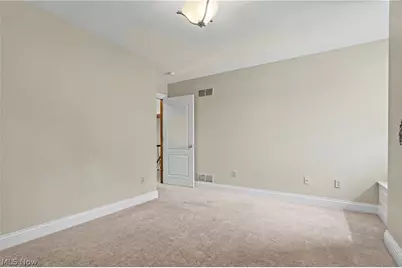 5671 Brownstone Circle NW, Canton, OH 44718 - Photo 32
