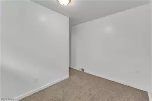 7426 Youngstown Pittsburg Rd, Poland, OH 44514 - Photo 16