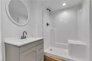 7426 Youngstown Pittsburg Rd, Poland, OH 44514 - Photo 18