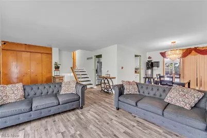 596 Eric Drive, Akron, OH 44305 - Photo 8