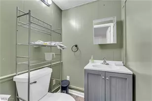 596 Eric Dr, Akron, OH 44305 - Photo 16