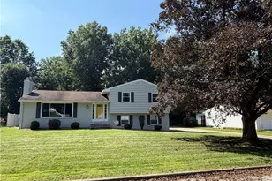 327 Kingwood, Columbiana, OH 44408 - Photo 2