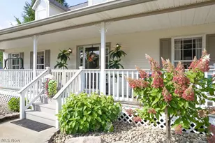 1067 Mohawk Trail SW, Hartville, OH 44632 - Photo 4