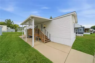 83 Helen St, Barberton, OH 44203 - Photo 16