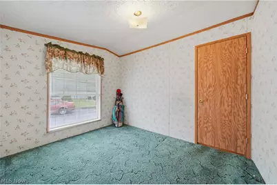 83 Helen Street, Barberton, OH 44203 - Photo 14