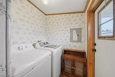 83 Helen Street, Barberton, OH 44203 - Photo 6