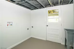 359 Lincoln Ave, Barberton, OH 44203 - Photo 38