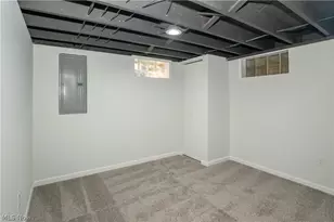 359 Lincoln Ave, Barberton, OH 44203 - Photo 34