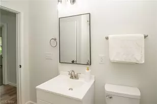 359 Lincoln Ave, Barberton, OH 44203 - Photo 22