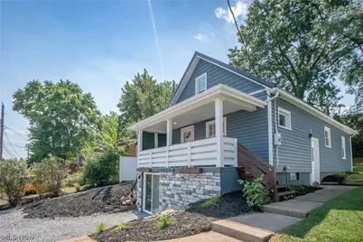 2413 Clearview Avenue NW, Canton, OH 44708 - Photo 1
