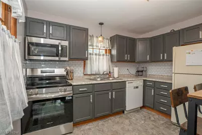 2826 Fletcher Avenue NE, Canton, OH 44705 - Photo 8