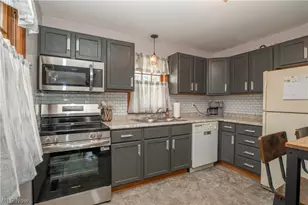 2826 Fletcher Ave NE, Canton, OH 44705 - Photo 8