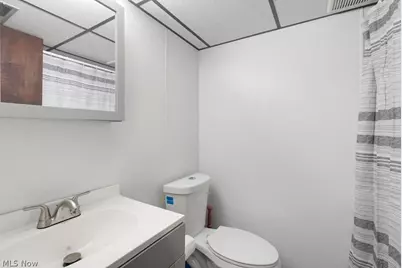 2195 Par Drive, Akron, OH 44312 - Photo 34
