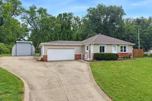 2195 Par Dr, Akron, OH 44312 - Photo 2