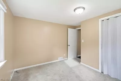 2195 Par Drive, Akron, OH 44312 - Photo 22