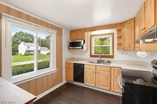 2195 Par Dr, Akron, OH 44312 - Photo 18