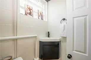 615 Summit St SE, North Canton, OH 44720 - Photo 36