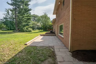 615 Summit Street SE, North Canton, OH 44720 - Photo 38