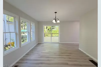 909 N Walnut Street, Dover, OH 44622 - Photo 6